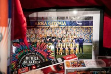 Licytacja w Teatrze miejskim, poprowadzona przez prezydenta Wojciecha Szczurka, fot. Karol Stańczak