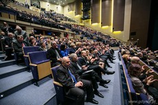 Goście zebrani na urodzinowej sesji Rady Miasta Gdyni, fot. Karol Stańczak