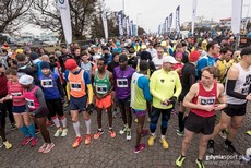 Biegacze na starcie PZU Gdynia Półmaraton, gdyniasport.pl