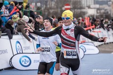 Biegacze na mecie PZU Gdynia Półmaraton, fot. gdyniasport.pl