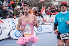 Biegacze na mecie PZU Gdynia Półmaraton, fot. gdyniasport.pl