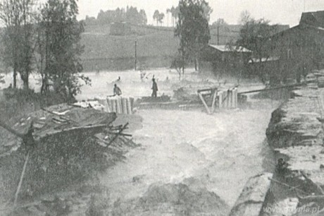 Powódź w Kacku Wielkim z 1937r., fot. materiały archiwalne