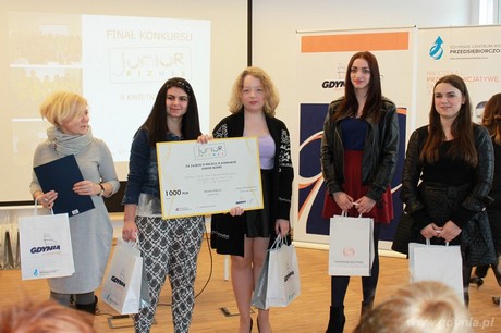 Finaliści konkursu JUNIOR BIZNES, fot. Monika Antkowiak