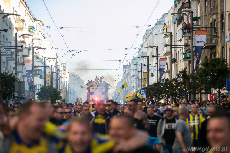 Feta na ulicach Gdyni z okazji awansu Arki Gdynia do Ekstraklasy, fot. Karol Stańczak