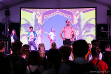Scena teatralna na Open`er Festival, fot. Karol Stańczak