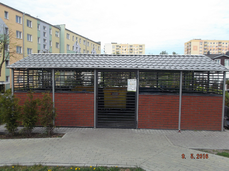 Dobre praktyki - wiata śmietnikowa przy ul. Granicznej 4, fot. Wydz. Środowiska