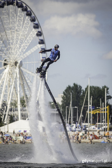 Gdynia Fly Cup - Międzynarodowe Mistrzostwa we freestyle flyboardingu, fot. gdyniasport.pl
