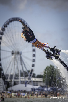 Gdynia Fly Cup - Międzynarodowe Mistrzostwa we freestyle flyboardingu, fot. gdyniasport.pl