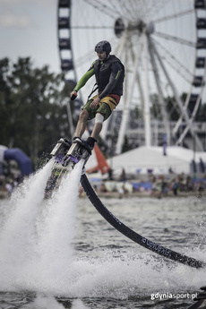 Gdynia Fly Cup - Międzynarodowe Mistrzostwa we freestyle flyboardingu, fot. gdyniasport.pl