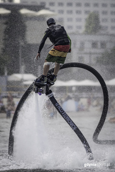 Gdynia Fly Cup - Międzynarodowe Mistrzostwa we freestyle flyboardingu, fot. gdyniasport.pl