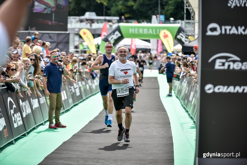 Herbalife IRONMAN 70.3 Gdynia - Prezydent Wojciech Szczurek wbiega na metę