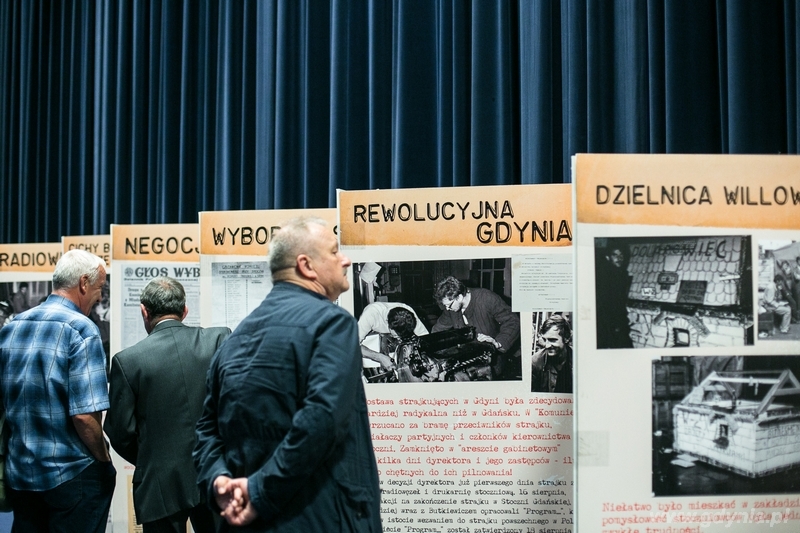 Uroczystość wręczenia odznaczeń „Bohaterom Sierpnia ’80 Gdynia” / fot. Karol Stańczak Uroczystość wręczenia odznaczeń „Bohaterom Sierpnia ’80 Gdynia” / fot. Karol Stańczak