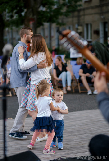 Sąsiedzkie, świętowanie podczas finału projektu „Kultura w dzielnicy, fot. M. Szymończyk