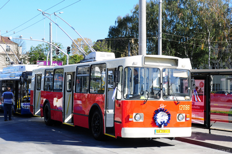 Odrestaurowany trolejbus ZIU-682B na pętli Orłowo Klif, fot. Michał Kowalski