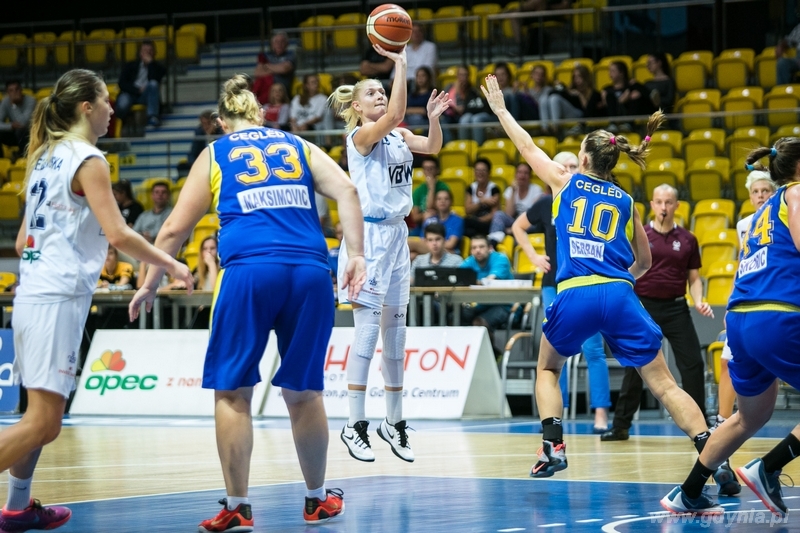 Memoriał Franciszki Cegielskiej i Małgorzaty Dydek - mecz  Basket 90 Gdynia – VBW CEEK Cegled / fot. Karol Stańczak