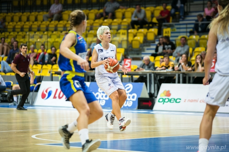 Memoriał Franciszki Cegielskiej i Małgorzaty Dydek - mecz  Basket 90 Gdynia – VBW CEEK Cegled / fot. Karol Stańczak