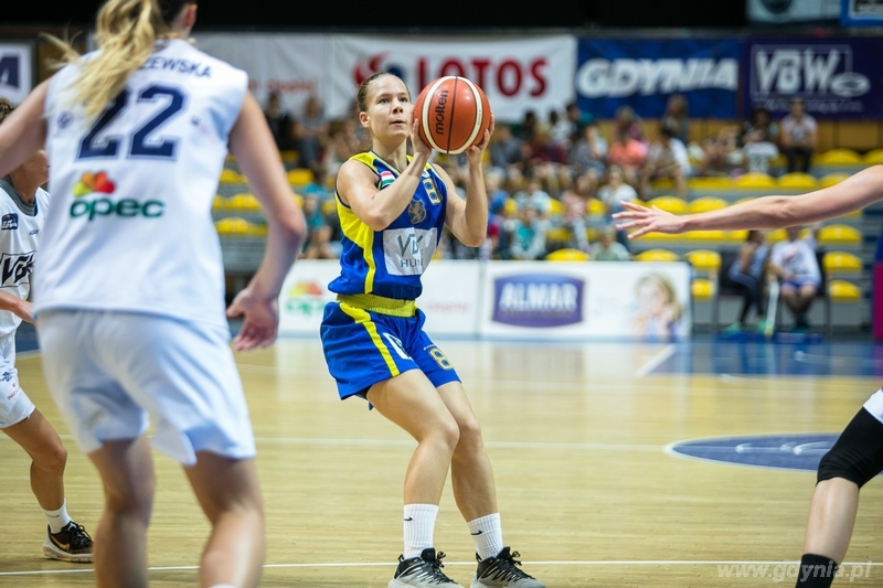 Memoriał Franciszki Cegielskiej i Małgorzaty Dydek - mecz  Basket 90 Gdynia – VBW CEEK Cegled / fot. Karol Stańczak
