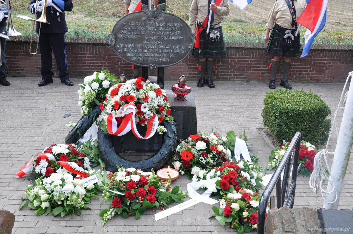 Obchody 72. rocznicy wyzwolenia holenderskiego Axel z gdyńskim akcentem / fot. Agnieszka Wołowicz