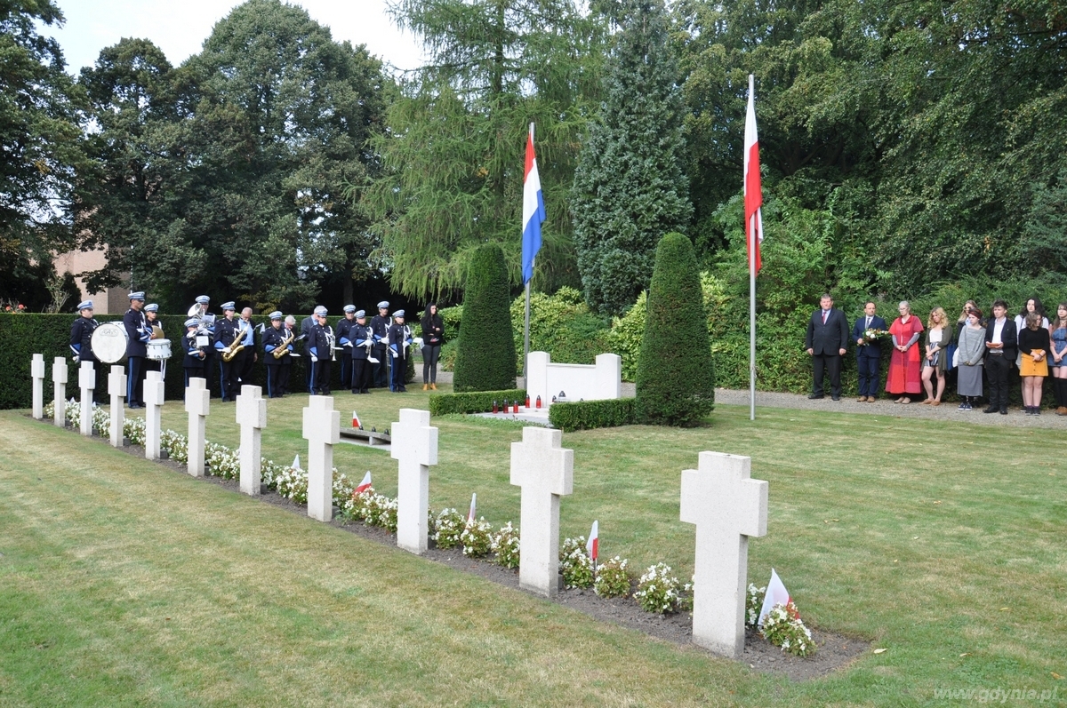 Obchody 72. rocznicy wyzwolenia holenderskiego Axel z gdyńskim akcentem / fot. Agnieszka Wołowicz