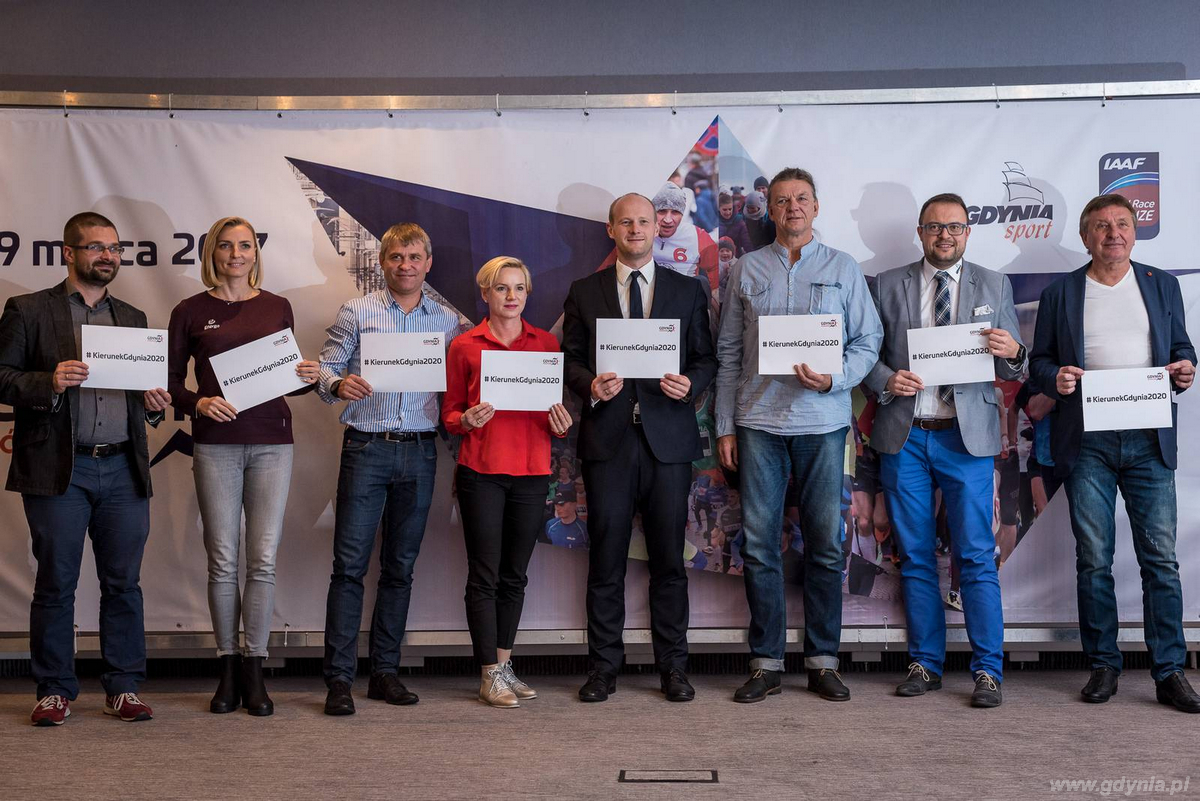 Ambasadorowie kandydatury Gdyni do miana organizatora MŚ w półmaratonie, fot. Dawid Linkowski