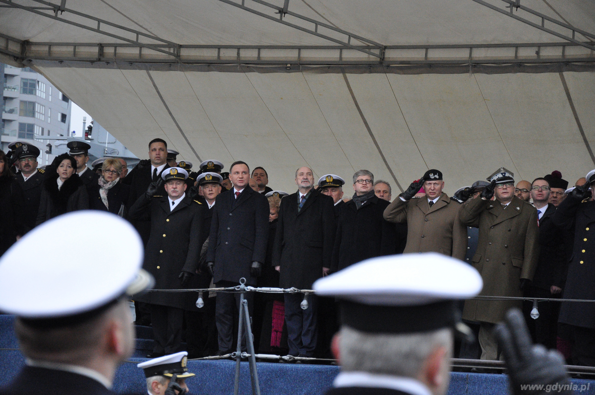 Prezydent Rzeczypospolitej Polskiej Andrzej Duda na pokładzie ORP Błyskawica podczas obchodów 98. rocznicy odtworzenia Marynarki Wojennej RP w Gdyni, fot. Dorota Nelke