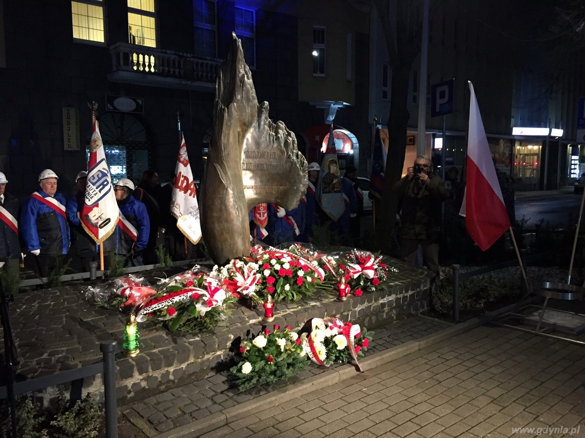 Gdyńskie obchody 35. rocznicy wprowadzenia stanu wojennego / fot. Mariusz Zieliński