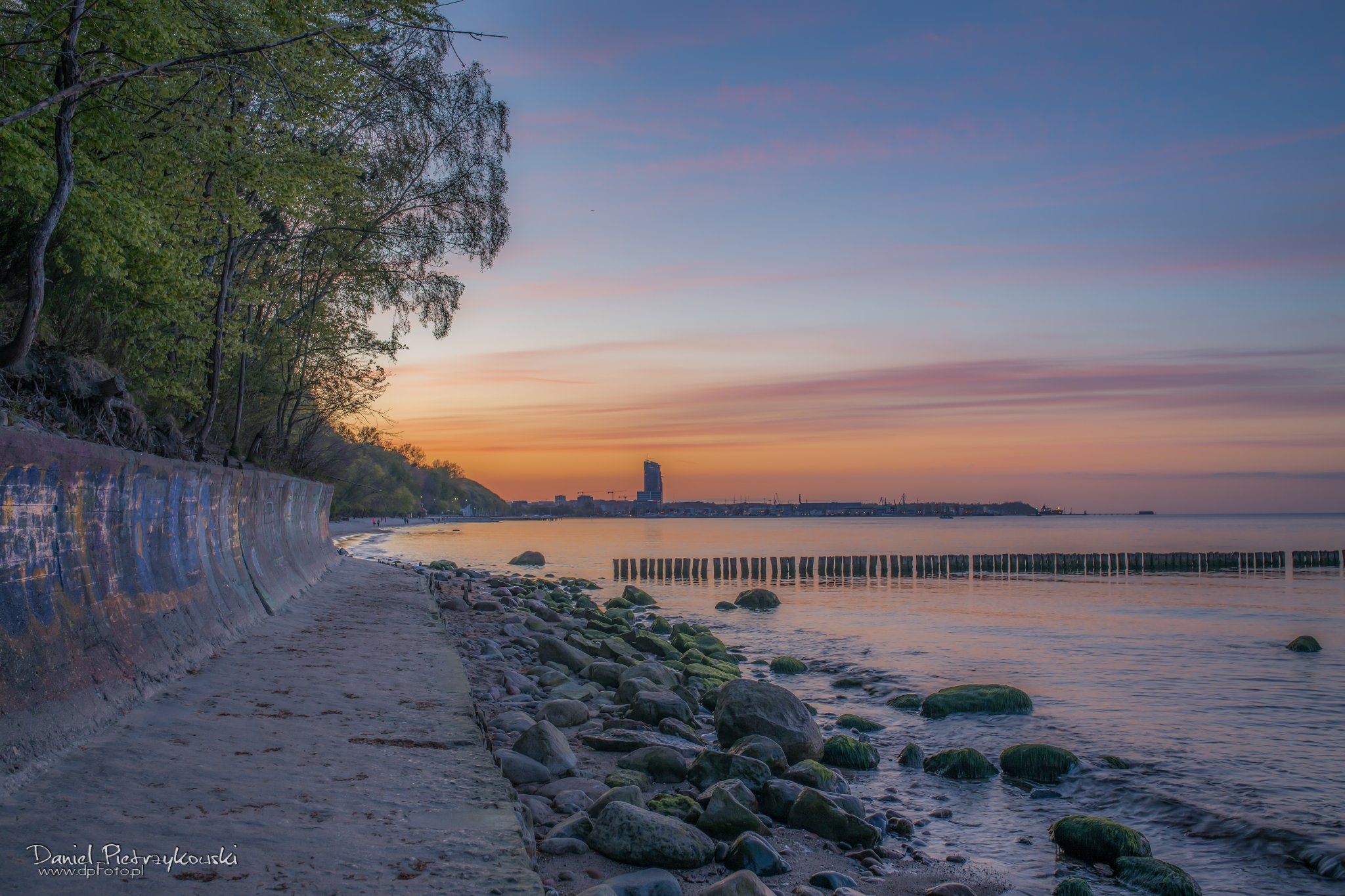 Wiosenny wieczór na plaży w Gdyni // fot. Daniel Pietrzykowski (zdjęcie z grupy Gdynia w obiektywie)
