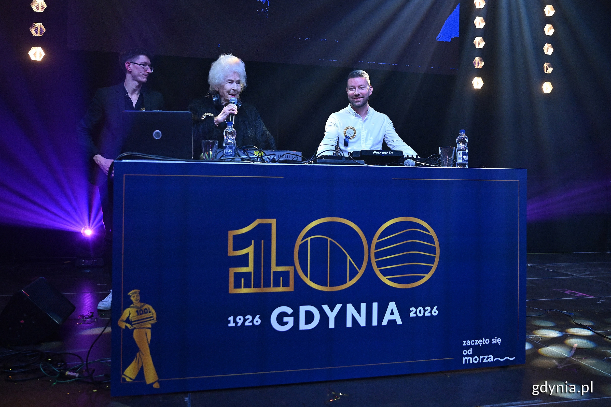 DJ Wika i DJ Skorp na balu dla senior&oacute;w