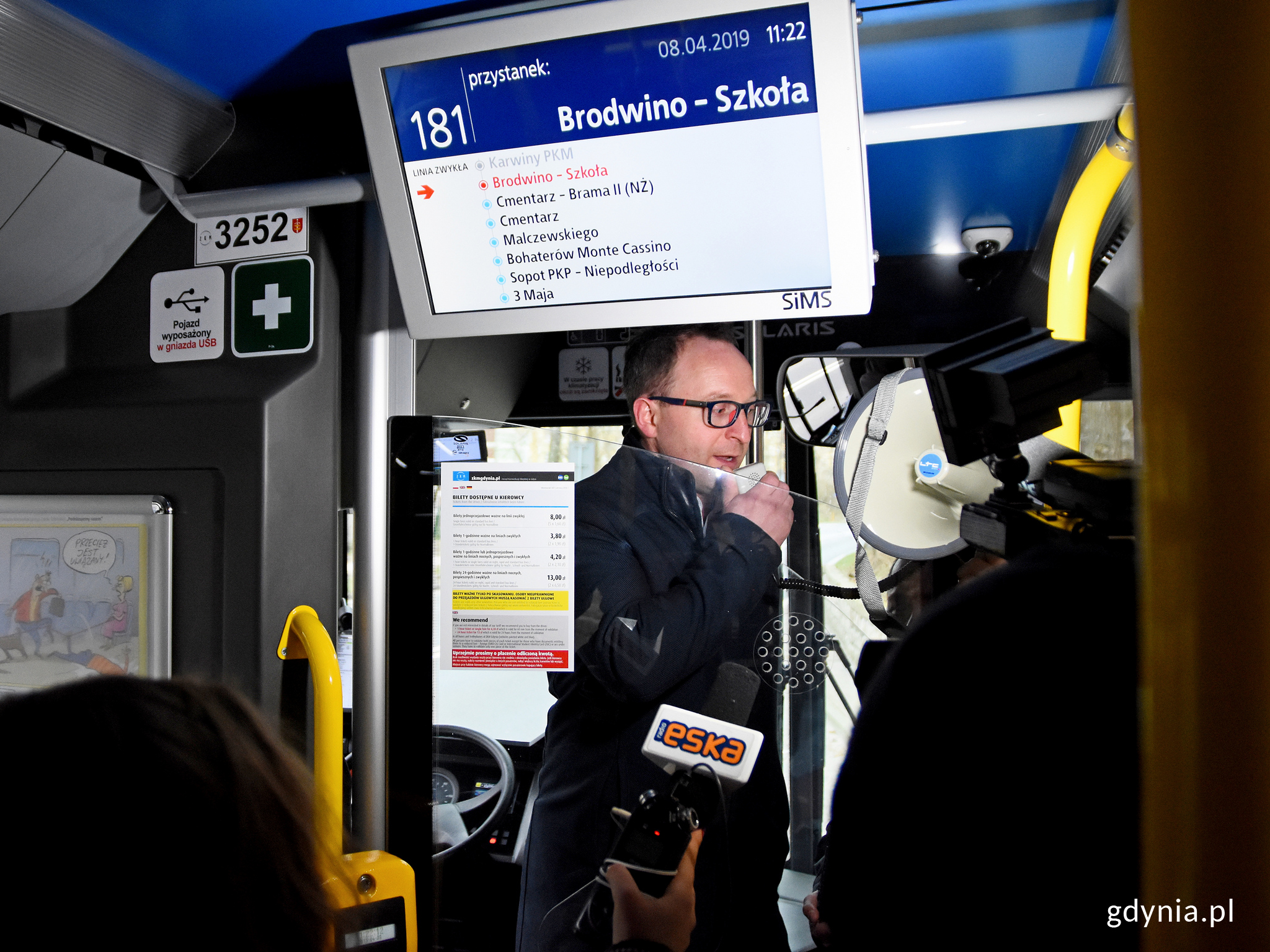 W Sopocie do trolejbusu wsiadł Marcin Skwierawski, wiceprezydent Sopotu, fot. Kamil Złoch