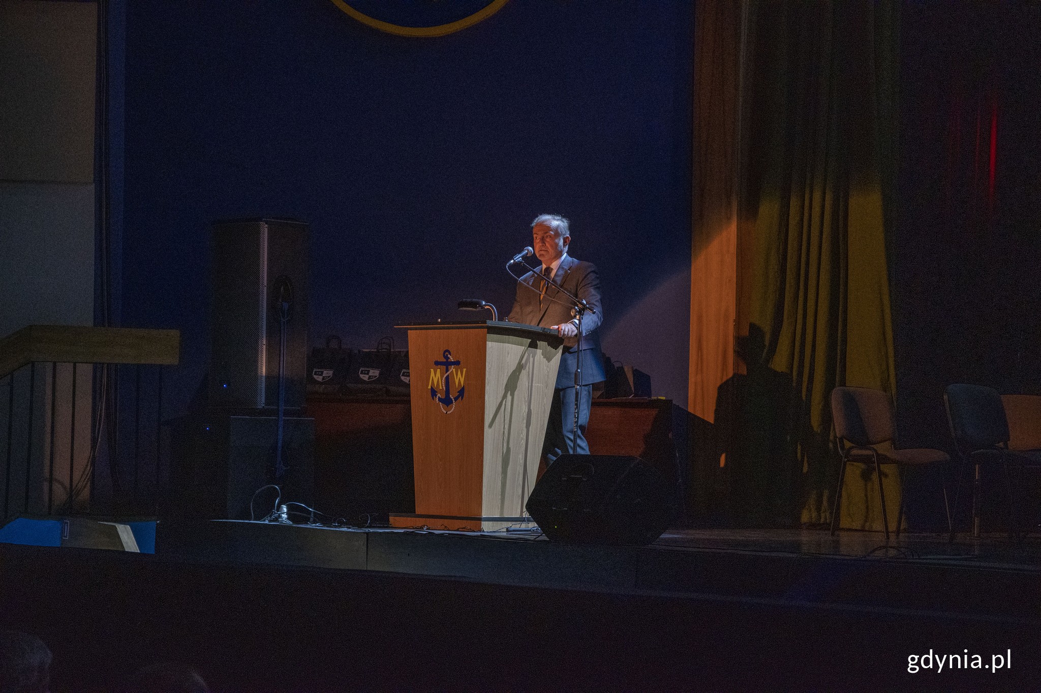 Prezydent Gdyni Wojciech Szczurek podczas uroczystości z okazji stulecia PGZ Stoczni Wojennej // fot. Magdalena Czernek