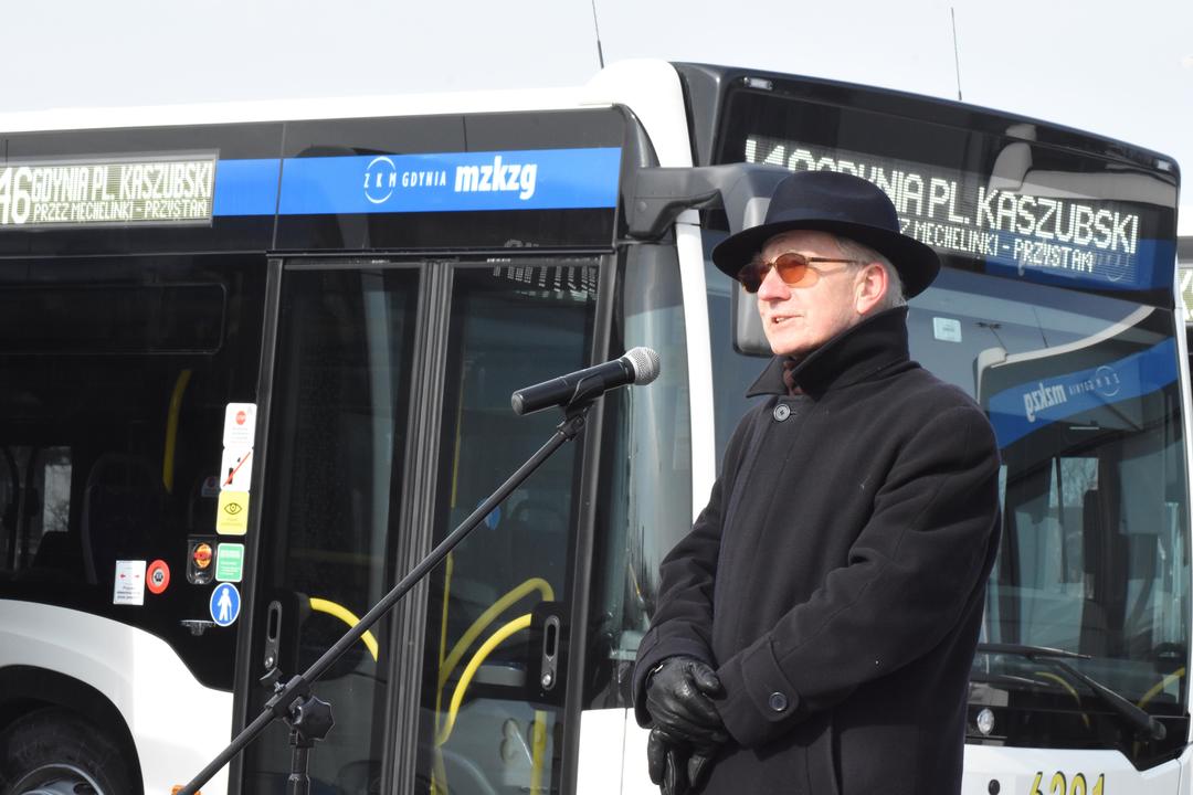 Poprzedni dyrektor ZKM Gdynia, Olgierd Wyszomirski podczas odbioru nowych autobusów w marcu 2018 roku, fot. Lechosław Dzierżak