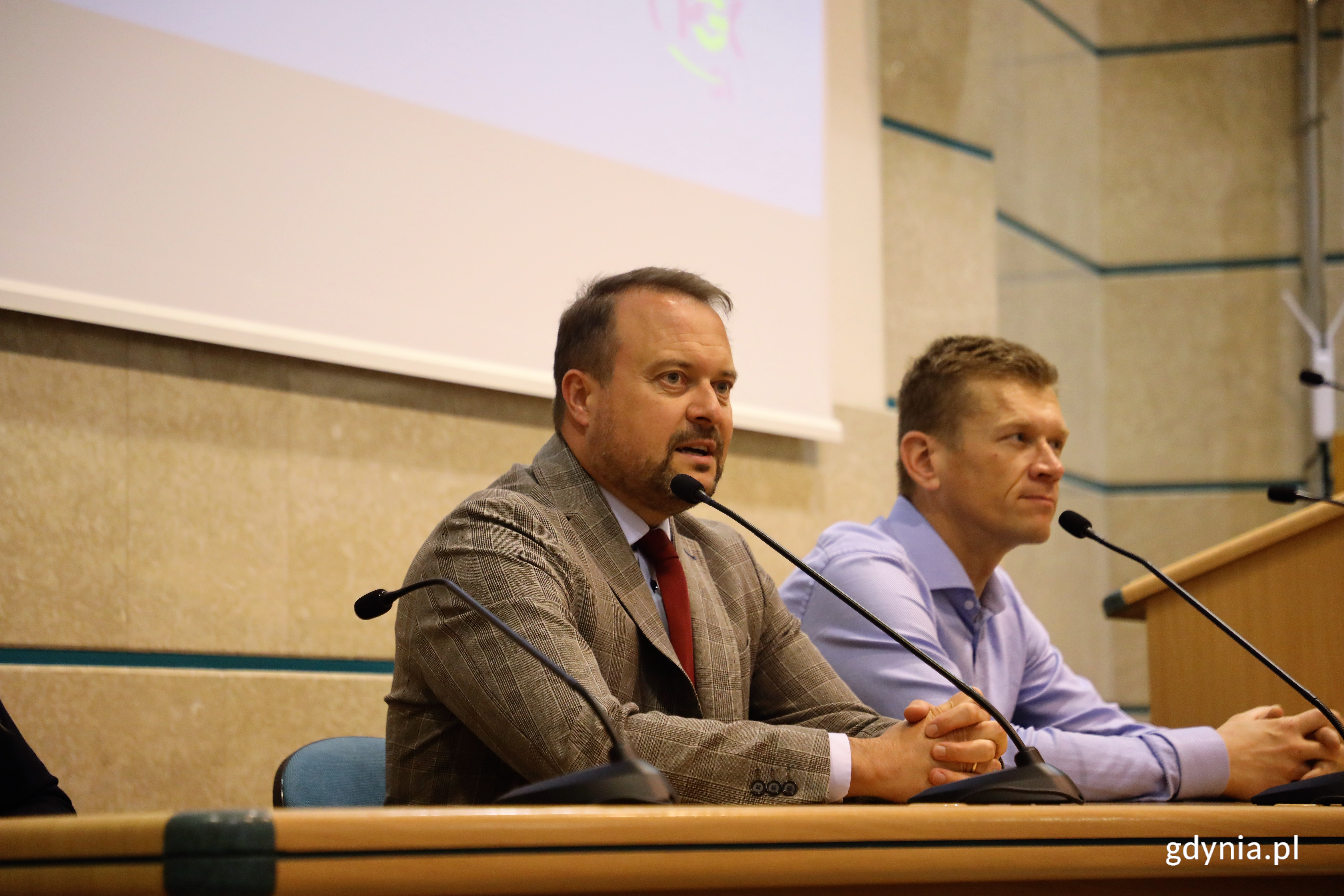 Marek Łucyk, wiceprezydent Gdyni ds. rozwoju i Michał Felon, dyrektor Zarządu Dróg i Zieleni w Gdyni