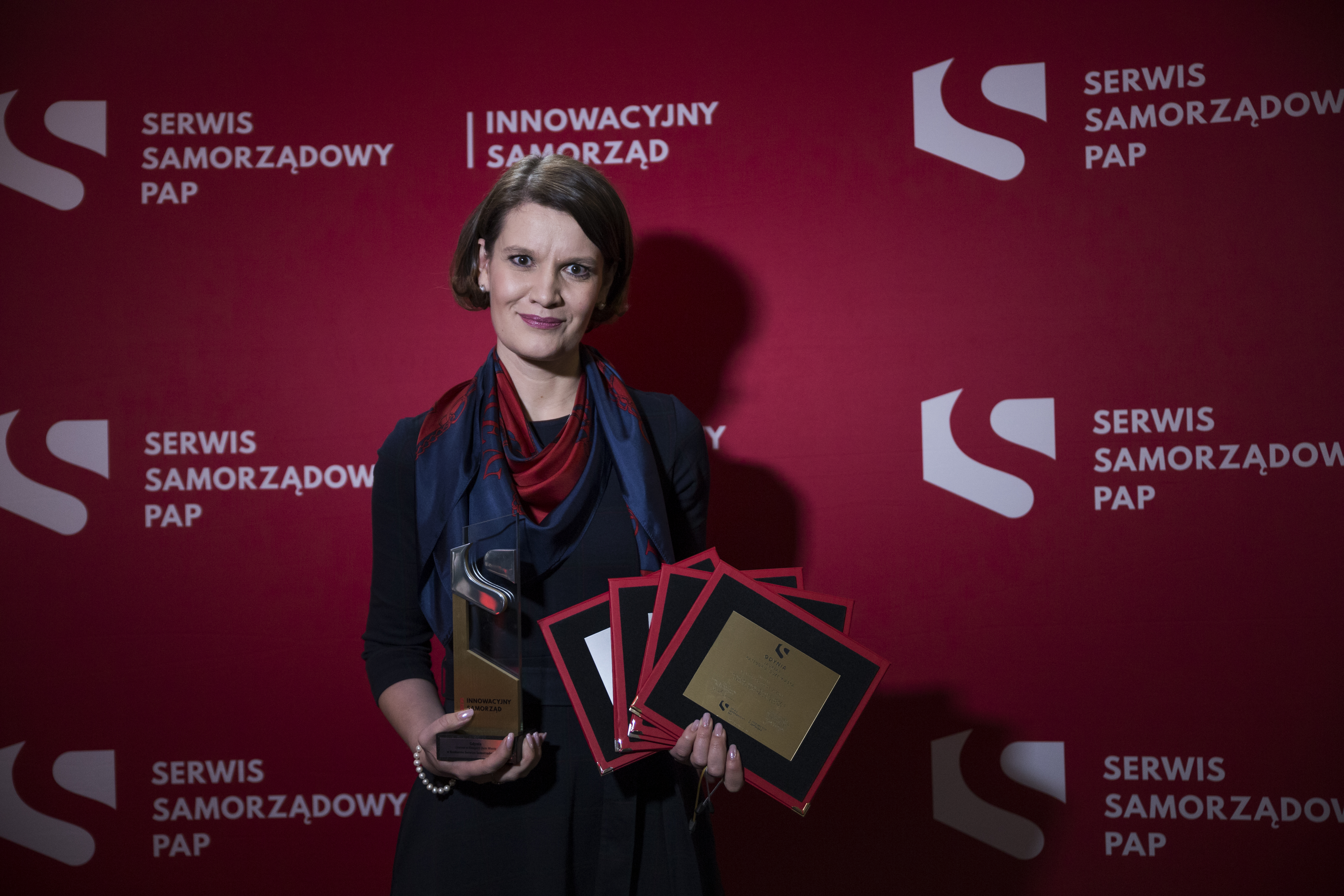 Katarzyna Gruszecka-Spychała, wiceprezydent Gdyni ds. gospodarki z nagrodą, fot. Przemysław Kozłowski