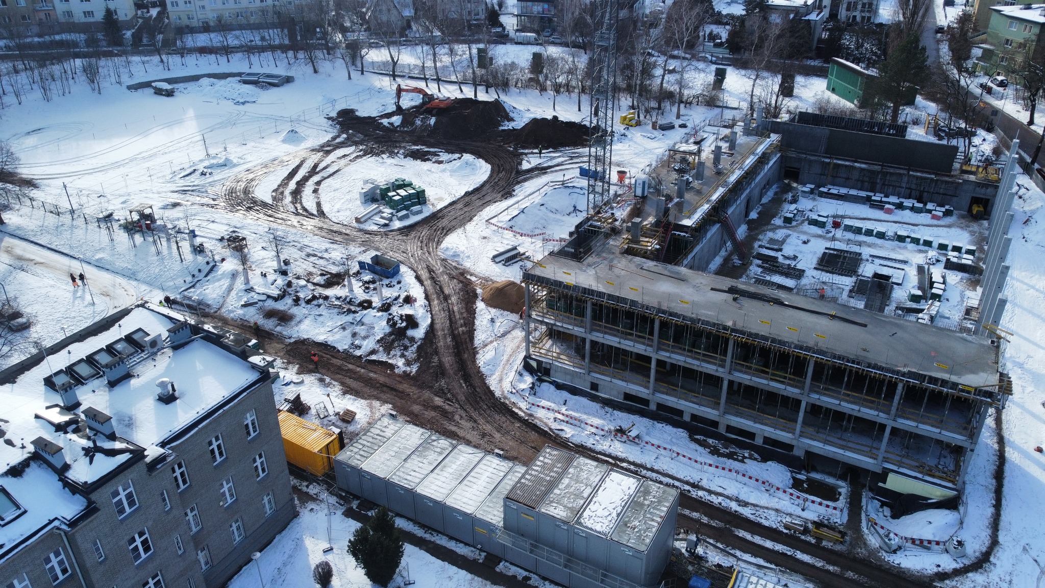 Hala rośnie w miejscu, w którym wcześniej wyburzono stary obiekt tego typu, fot. Uniwersytet Morski w Gdyni / mat. prasowe