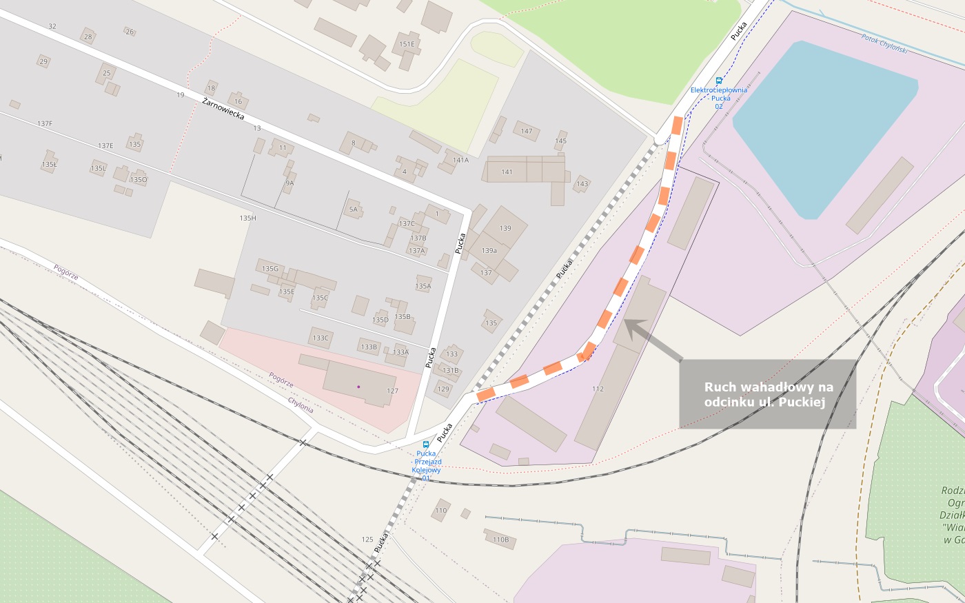 Schemat organizacji ruchu na ul. Puckiej // OpenStreetMap