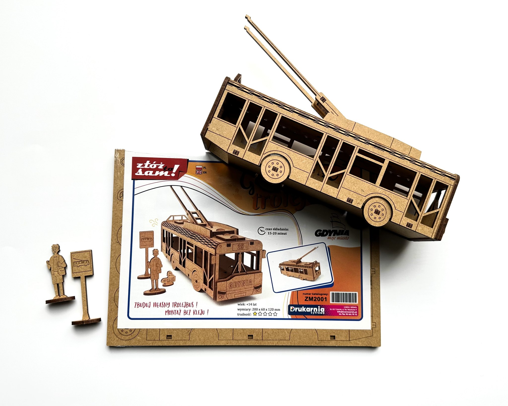 Drewniany model trolejbusu do składania.