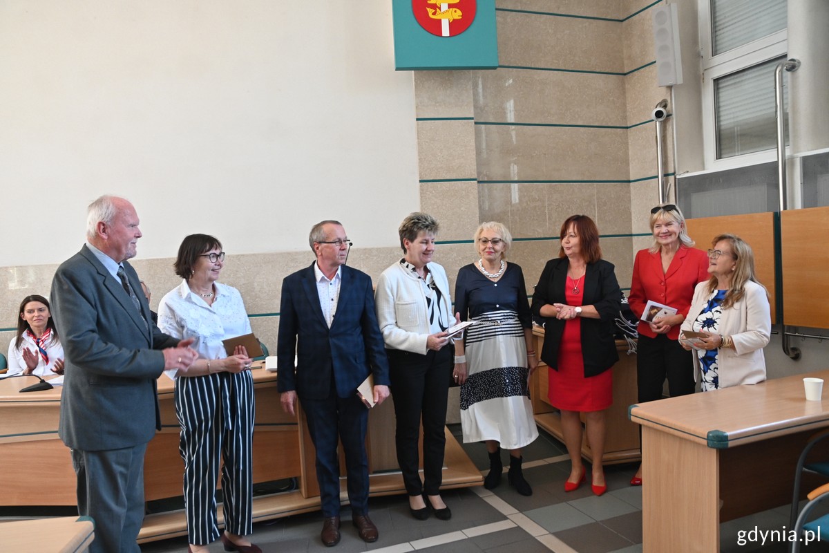Wyróżnieni ławnicy oraz Przewodnicząca Rady Ławniczej Katarzyna Leszczyńska.