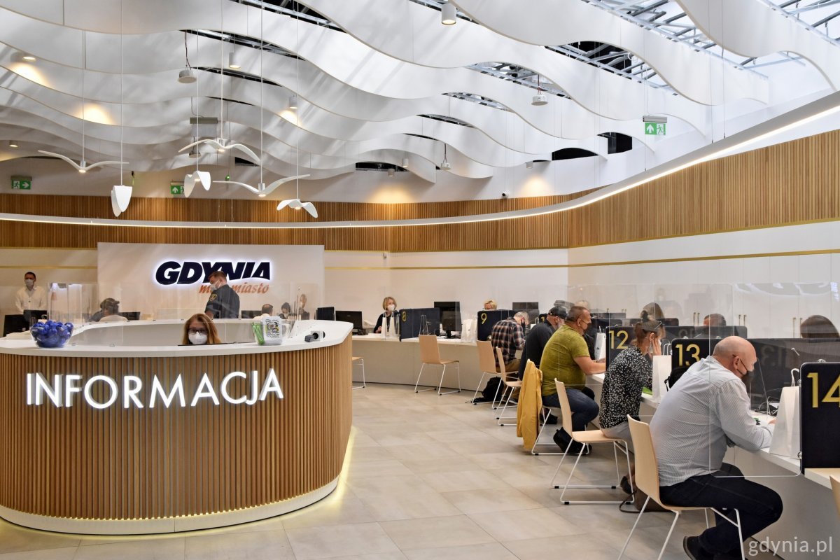 Centrum Obsługi Mieszkańca znajdujące się w centrum handlowym RIviera / fot. Magda Śliżewska