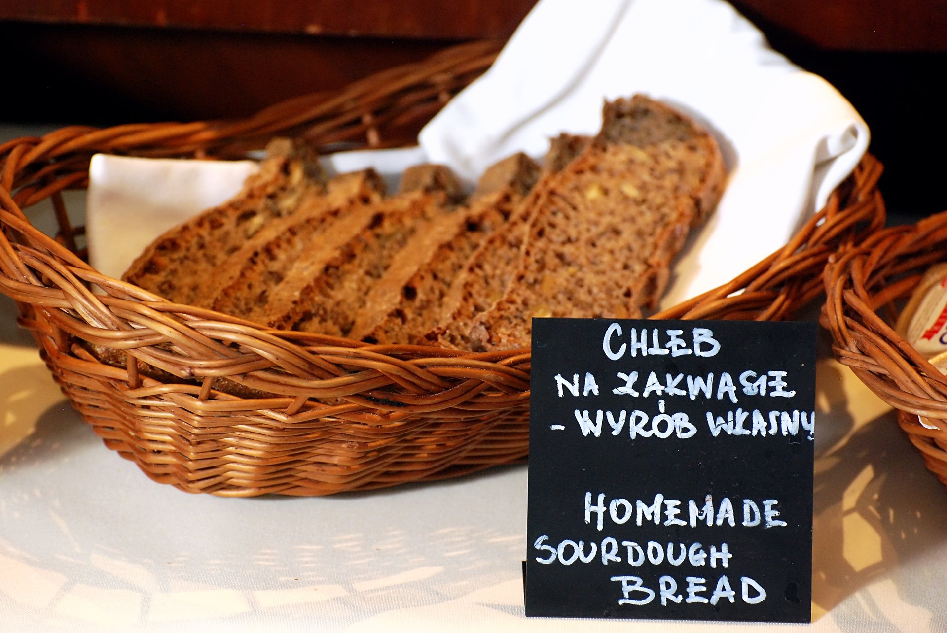 Chleb na zakwasie wypiekany w hotelu Willa Lubicz. Źródło: www.willalubicz.pl