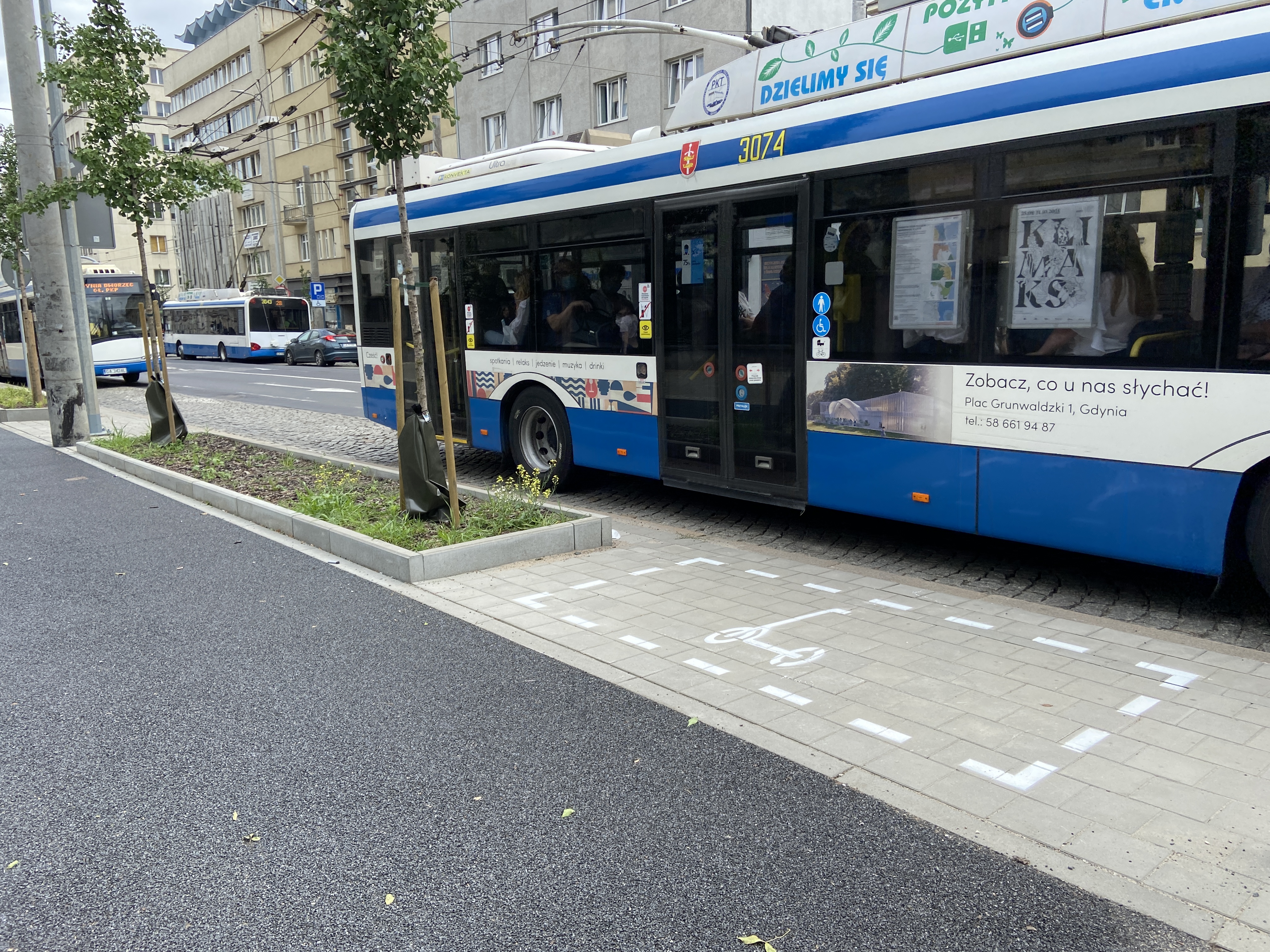 parking dla hulajnóg na ul. 10 Lutego // fot.ZDiZ