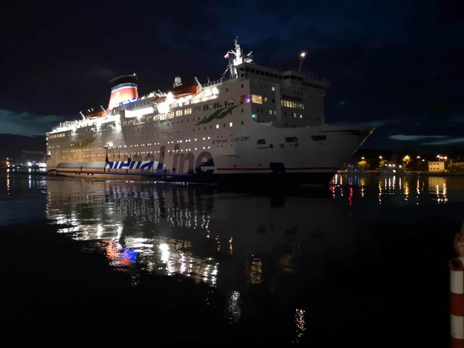 Wyjście z portu w Gdyni - prom Stena Vision, fot. Karolina Szypelt
