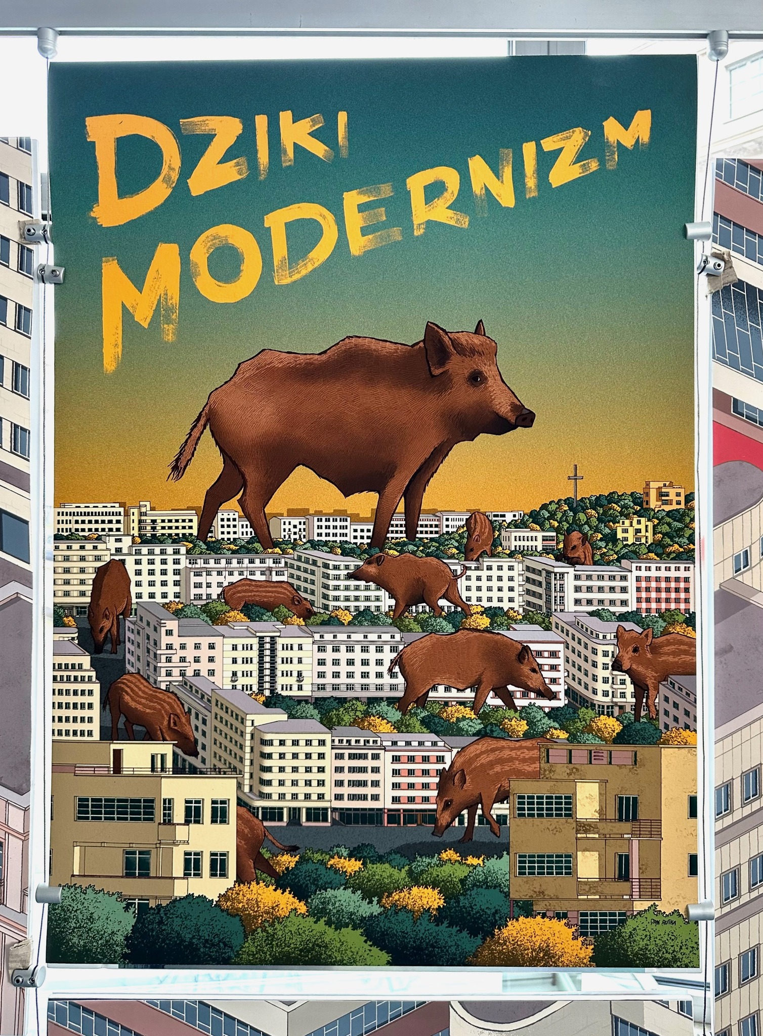 Plakat z architekturą modernistyczną i dzikami.