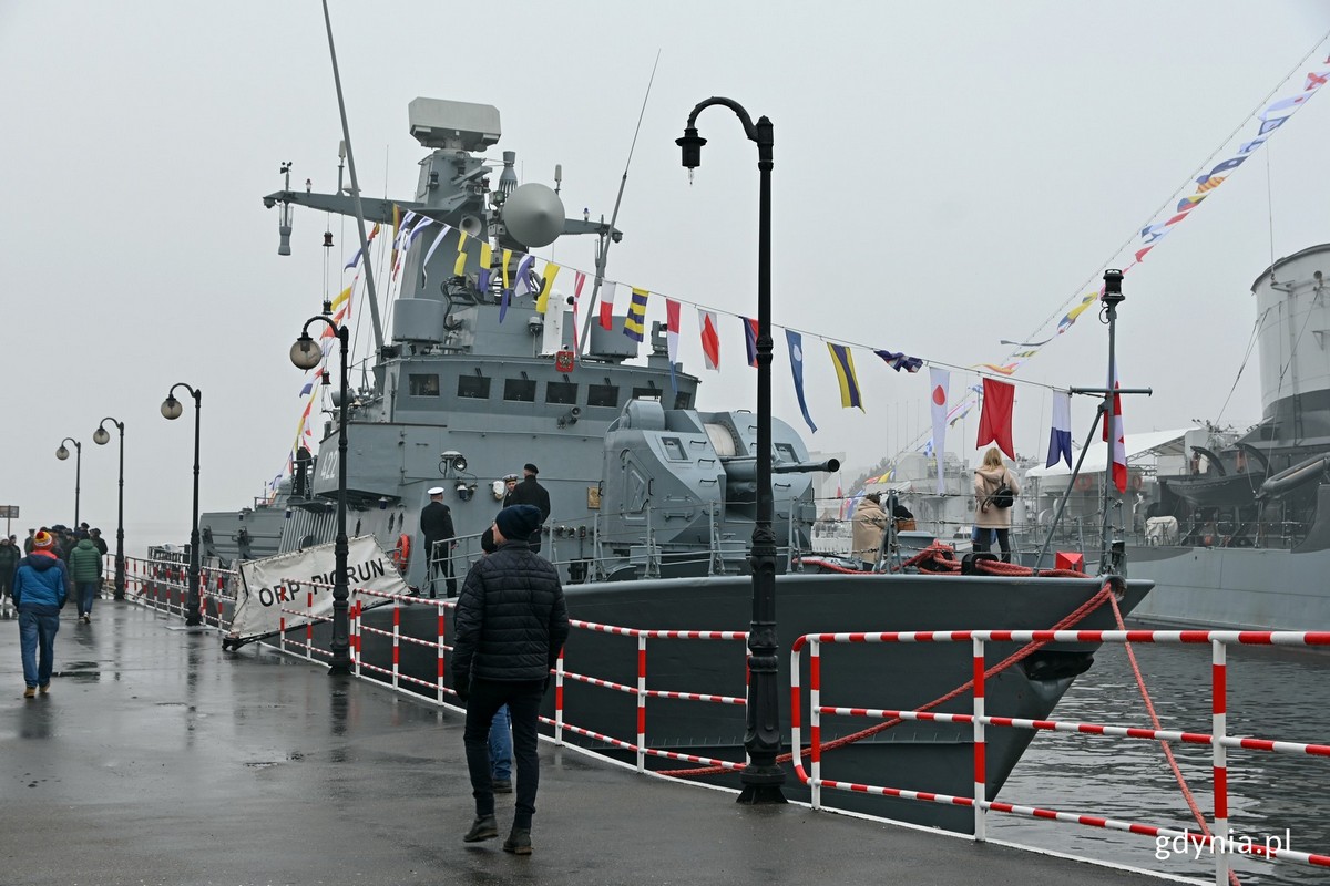 Z okazji 25 lat Polski w NATO chętni mogą wejść na pokład okrętu rakietowego ORP „Piorun” (fot. Magdalena Czernek)