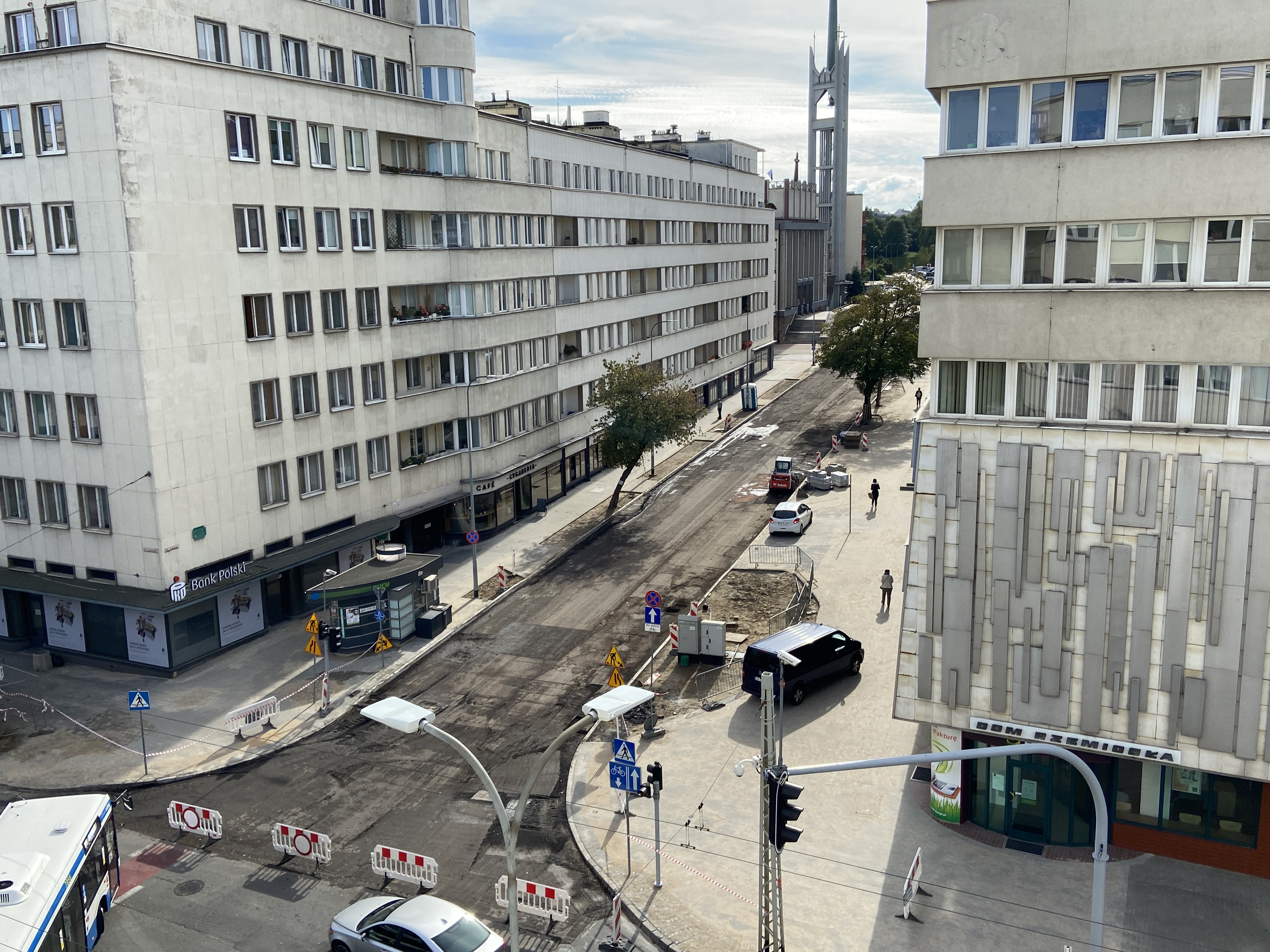 Tak wyglądała ulica 3 Maja w sierpniu 2020 roku, kiedy była w trakcie przebudowy // fot. ZDiZ Gdynia