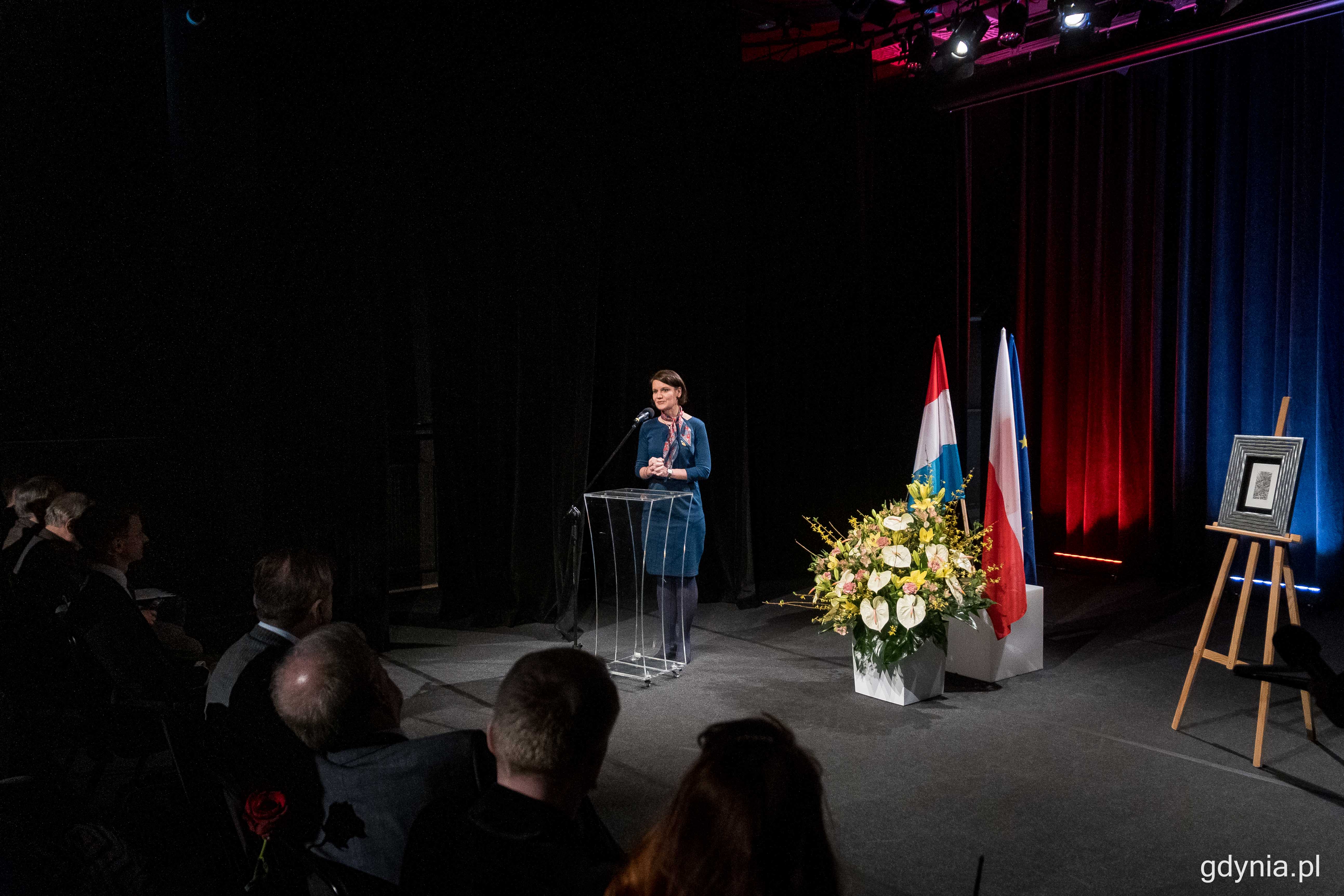 Wiceprezydent Gdyni, Katarzyna Gruszecka-Spychała podczas okolicznościowego przemówienia, fot. Kamil Złoch