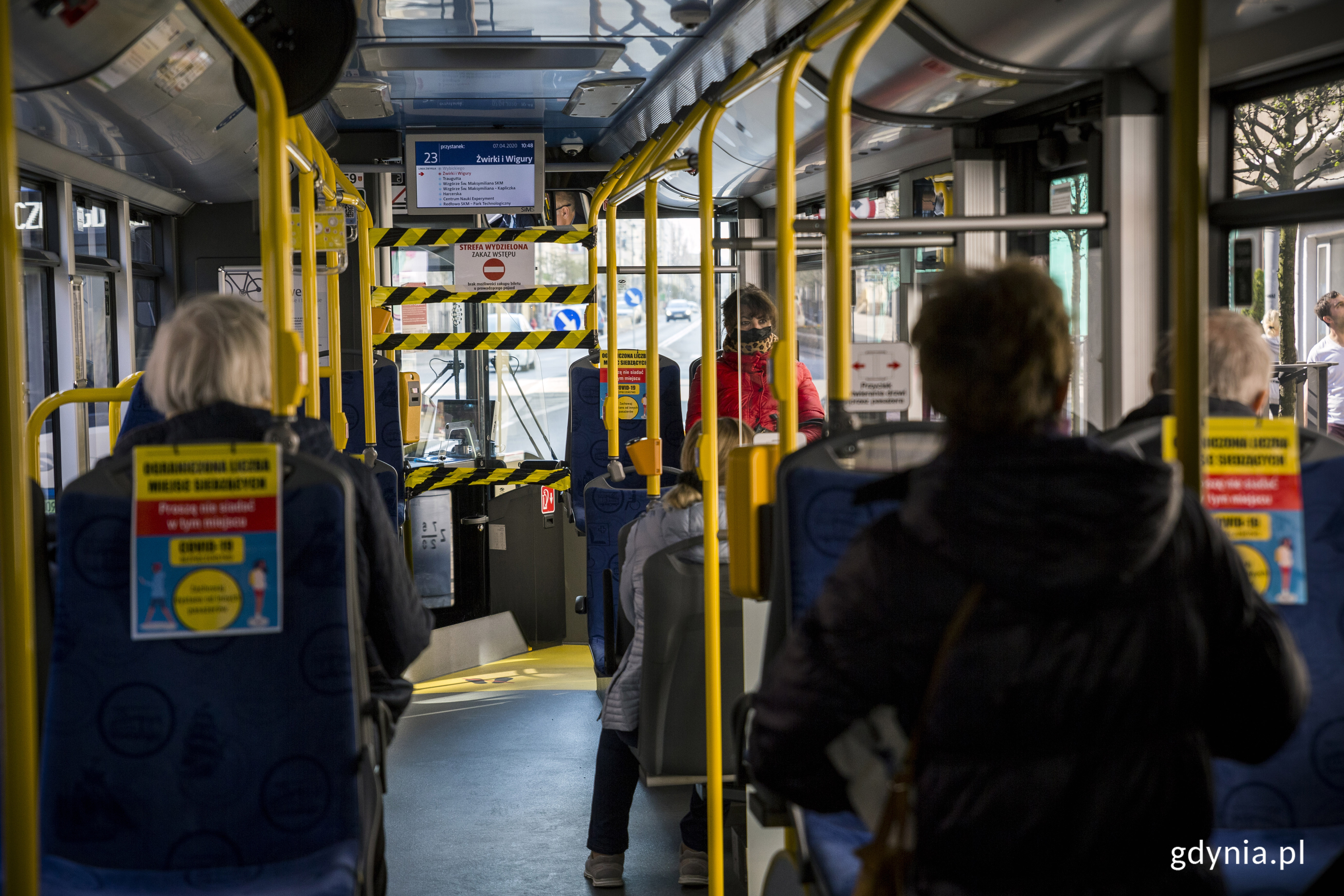 Gdyński autobus z limitem pasażerów. Fot. Przemysław Kozłowski