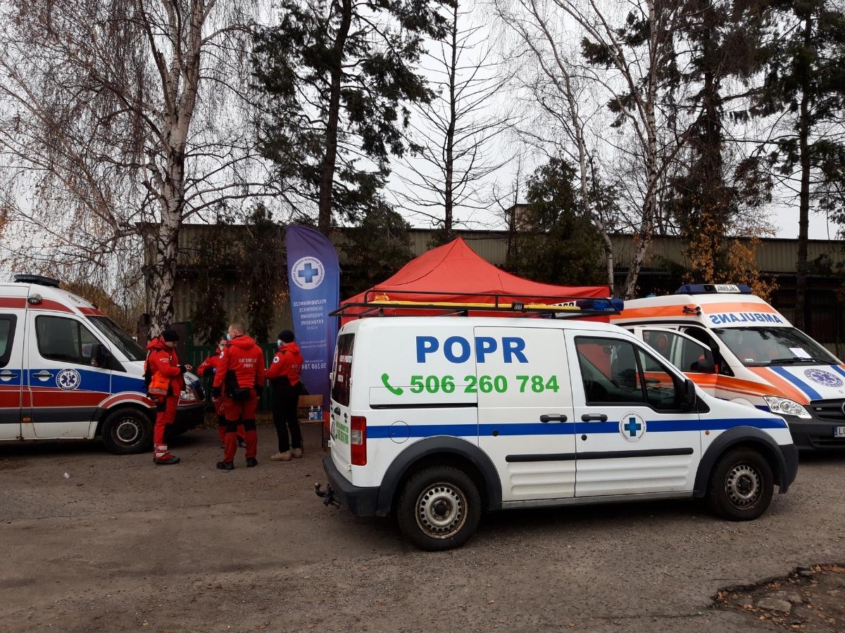 Samoch&oacute;d pogotowia ratunkowego