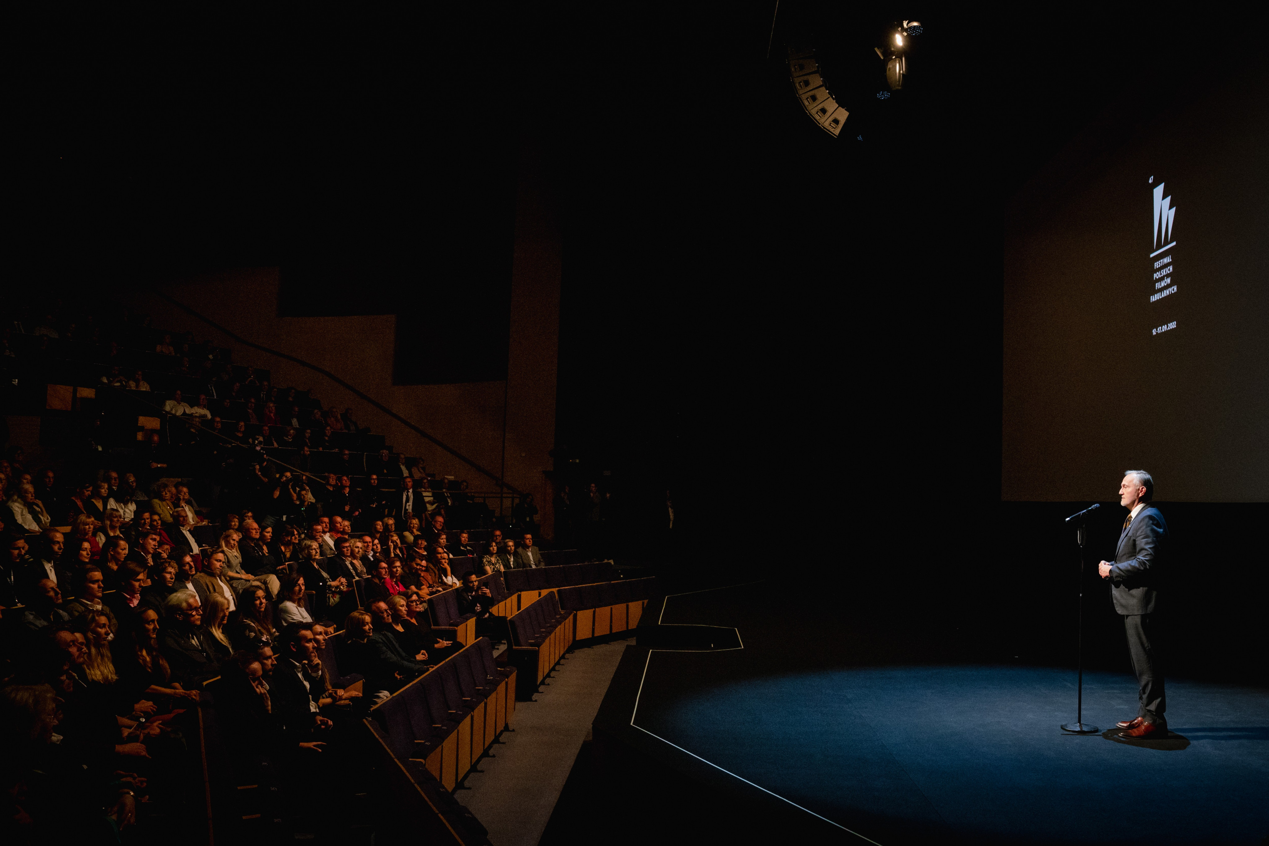 Prezydent Gdyni, Wojciech Szczurek podczas uroczystego otwarcia 47. FPFF w Teatrze Muzycznym w Gdyni, fot. Anna Bobrowska / mat. prasowe FPFF