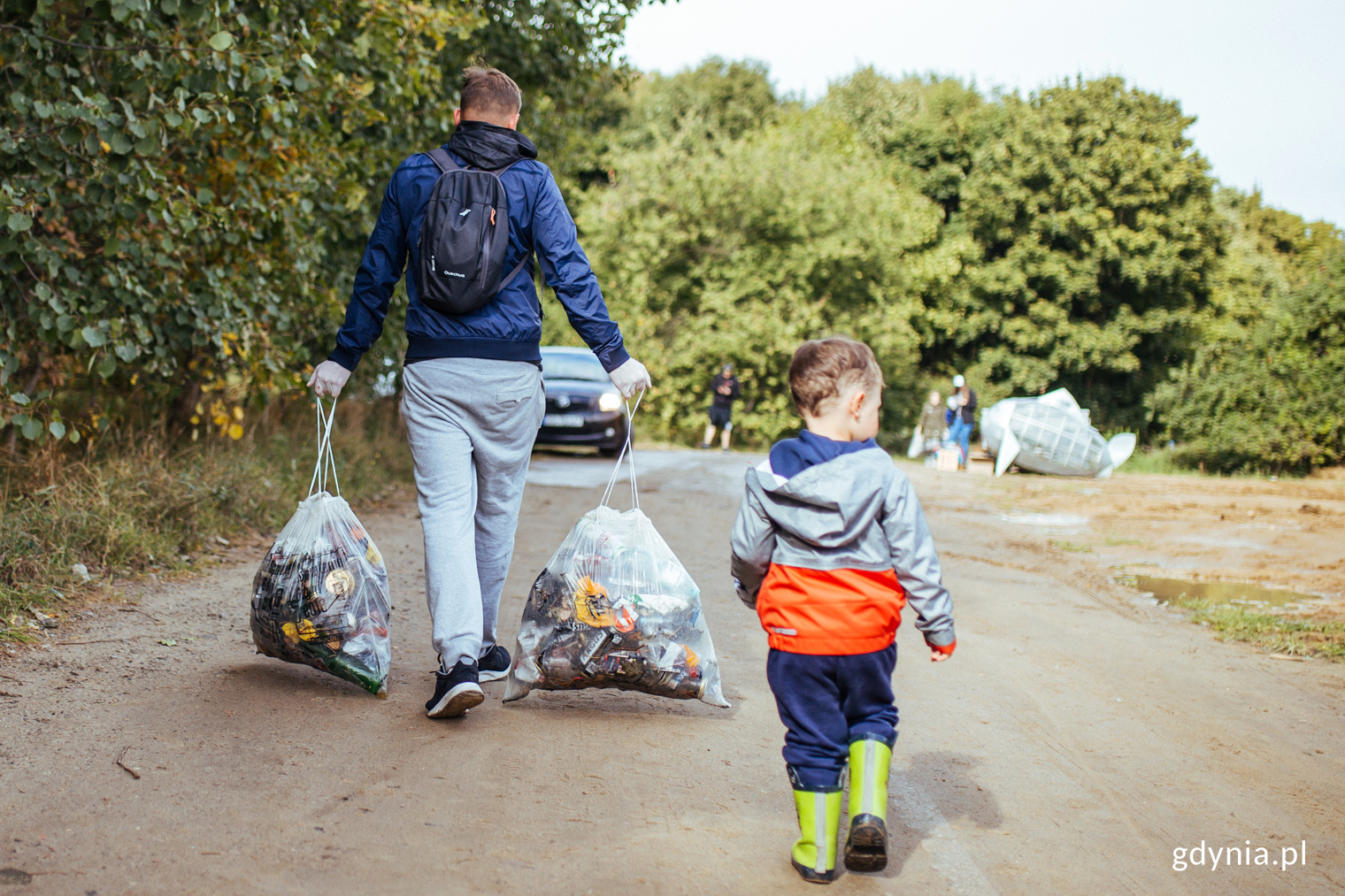 Sprzątanie Ziemi w Gdyni, zdjęcie archiwalne, fot. Personal PR
