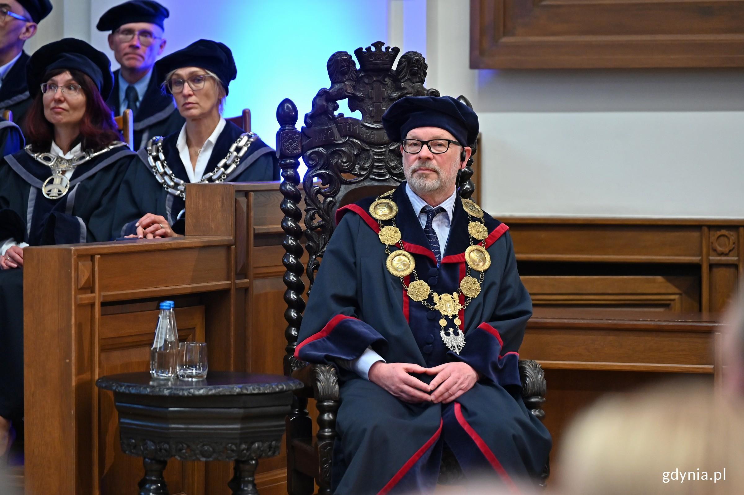 Prof. Gregory A. Worrell, doktor honoris causa Politechniki Gdańskiej, podczas inauguracji roku akademickiego na uczelni (fot. Magdalena Czernek)
